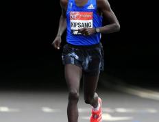 大奖赛巅峰对决！基普乔格能否带领球队遭遇淘汰？的简单介绍