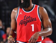 哈登陷入低谷，球队未来可期连败，三连败球队命运悬念！